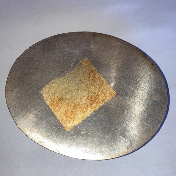 Hand painted oriental lady scene on porcelain disk, metal bottom & trim. $19 - Picture 2 of 4